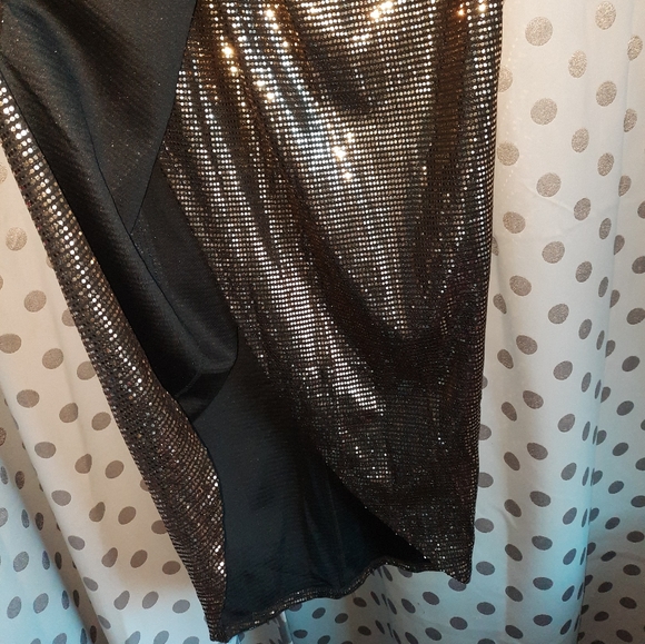 Maia Metallic Gown 6 - Picture 6 of 13